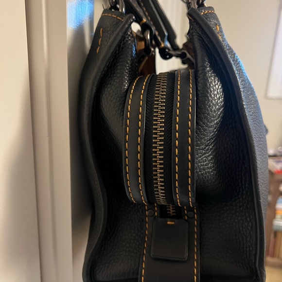 Coach 1941 Rogue 30 - Picture 5 of 16